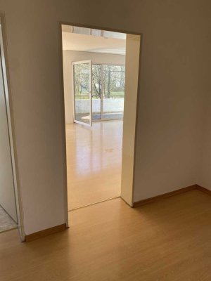 Nähe Uni: 2 ZKB-Wohnung mit Balkon in Mainz-Bretzenheim