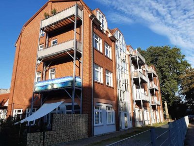Licht durchflutet und frisch renoviert - sonniger Balkon inklusive!