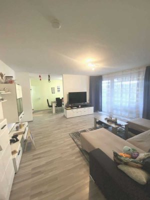 Moderne 4- Zimmer- Eigentumswohnung mit   Balkon & Aufzug in gepflegter Lage von Mörfelden-Walldorf