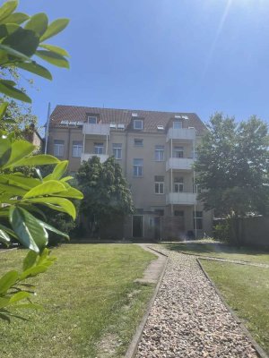 Helle 3,5-Zimmer Maisonette Dachgeschosswohnung in Magdeburg Neustadt
