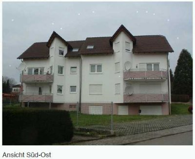Helle 3-Zimmer-Wohnung, Balkon, Einbauküche von privat