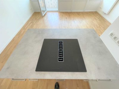 NEUWERTIG FREI FERNBLICK PENTHOUSE SCHWABING
