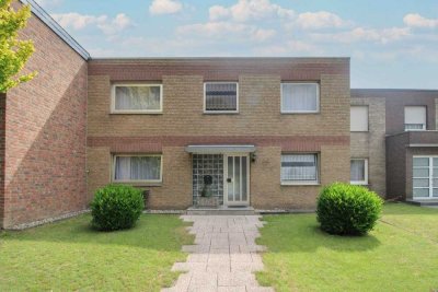 Haus mit Gestaltungspotential samt großem Garten in Sackgassenlage von Grevenbroich