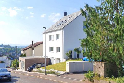 3 Zi. Offenes Wohnen/Arbeiten in kernsanierter Terrassenwohnung