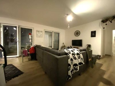 Neuwertige 2-Zimmer-Wohnung mit Balkon