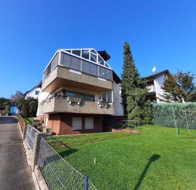 Großzügiges Zweifamilienhaus in Pforzheim-Eutingen