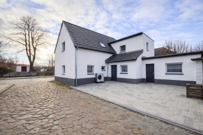 PROVISIONSFREI! Hochwertig kernsaniertes Einfamilienhaus mit Neubaucharakter – Erstbezug