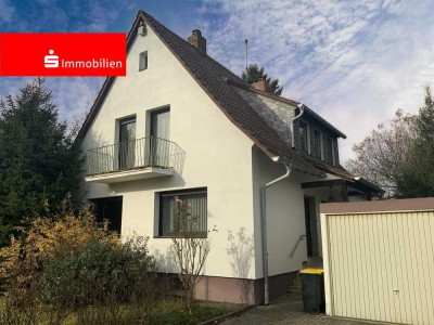 Einfamilienhaus mit traumhaftem Grundstück!