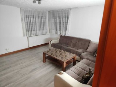 950 € - 93 m² - 3.5 Zi. helle Familienwohnung
