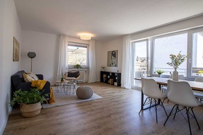 Renovierte 4-Zimmer Etagenwohnung mit Balkon