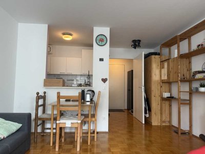 Ruhige 1-Zimmer-Wohnung  ca. 30 m² mit großem Balkon Ramersdorf