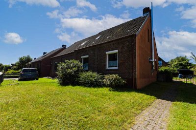Entspannen am Kamin, relaxen im Garten – zentral gelegene Doppelhaushälfte