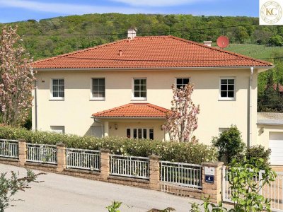 Stilvolle Villa mit mediterranem Charme und herrlicher Aussicht