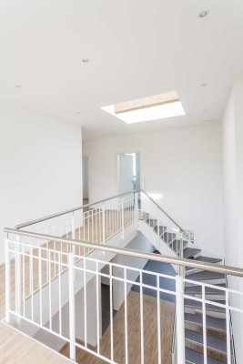 Reitzensteinstraße 5 ||  4 Zimmer Maisonette Whg. im 3. + 4. OG   || Nähe Engelsburg
