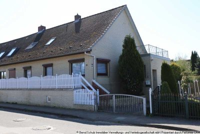 geräumige Doppelhaushälfte mit großem Garten - nach WEG aufgeteilt!