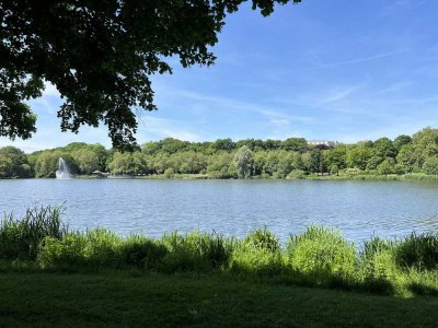 Moderne 3-Zimmer Wohnung mit Balkon in traumhafter Lage am Schloßteich