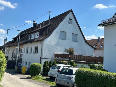 3-Familiendoppelhaushälfte in top Lage!                 
Eine Wohnung sofort beziehbar!
