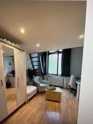 Helle und gemütliche Wohnung im Herzen von Wiesbaden