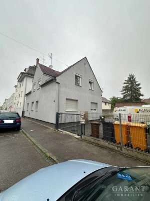 Maximale Rendite in Augsburg: Gepflegtes 6 Parteien Haus in guter zentraler Lage mit 6 Stellplätzen