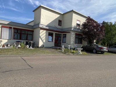 Ruhige möblierte Wohnung  in Salach(Nebenkosten  beachten)