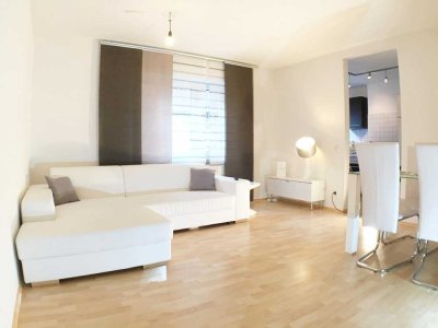 *** Attraktive 2 Zi Whg im EG - EBK - Ideal für Geschäftsleute / Singles ! ***