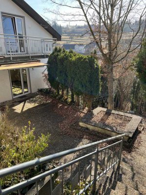 Großes Wohnhaus mit Einliegerwohnung und Pool in Zimmern-Horgen