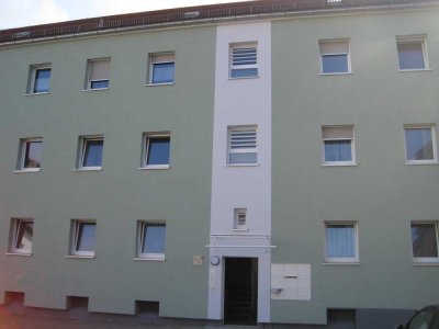Renovierte 3,5-Zimmer Wohnung mit Balkon in toller Lage!