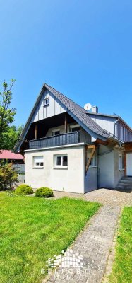 MODERNISIERTES EINFAMILIENHAUS MIT EINLIEGERWOHNUNG UND GROßEM GARTEN IN NEUHÜTTEN!