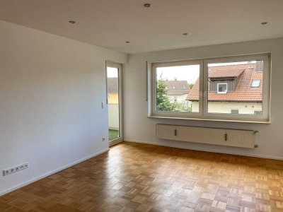 Willkommen zuhause! Großzügige, vollständig renovierte 4-Zimmer-Wohnung mit Charme in Alterlangen