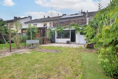 Modernisieren & Wohlfühlen: Familienhaus mit Dachterrasse & Garten in Neuenkamp auf Pachtgrundstück