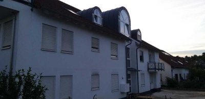 2-Zimmer-Wohnung mit ältere Einbauküche in Grossbetlingen