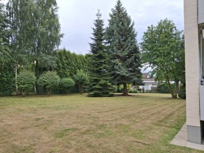 Frisch renovierte gemütliche 2 Zimmerwohnung mit 2 Balkonen im grünen