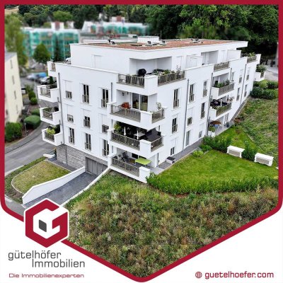 Wohnen am Johannisberg: Neuwertige 3-Zimmer-Wohnung mit großem Balkon, Aufzug und Tiefgaragenplatz