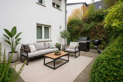 Familienfreundliche Doppelhaushälfte mit Garten, Zierteich und Einliegerwohnung