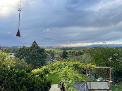 FREISTHENDES EINFAMILIENHAUS MIT EINLIEGERWOHNUNG UND GROßZÜGIGEM GARTENPARADIES IN KLEIN-KARBEN