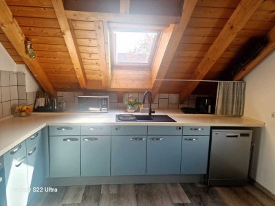 Ansprechende 3,5-Zimmer-DG-Wohnung mit Balkon und EBK in Schwäbisch Gmünd