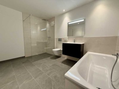 Ruhige, aufzugsgerechte 3-Zi Wohnung m. Balkon - KFW 40 NH