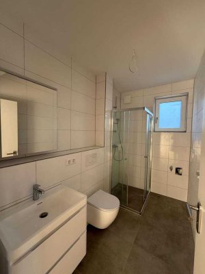 Neuwertige 2-Zimmer-Wohnung mit moderner Ausstattung – zentrale Lage in Griesheim ab 01.11 verfügbar