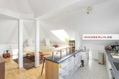 IMMOBERLIN.DE - Lichtdurchflutete Dachgeschosswohnung mit Terrasse