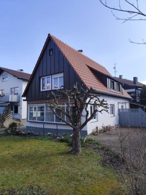 Einfamilienhaus in beliebter Wohnlage | Doppelgarage | Werkstatt | Nebengebäude