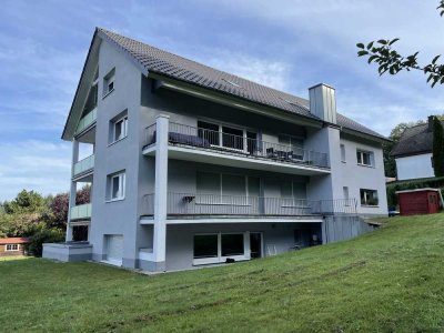 Ansprechende 3-Raum-DG-Wohnung mit EBK und Balkon in Homburg