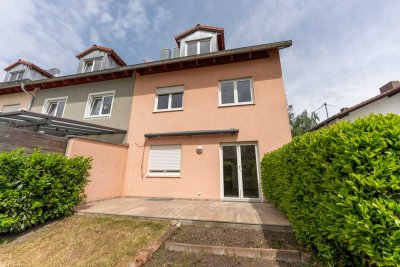 Viel Platz für die Familie – Ruhiges Reihenendhaus mit Garten,  modernisiert & bezugsfrei