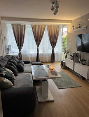 Möblierte Wohnung / 70qm - 1200€ warm! Top Lage!