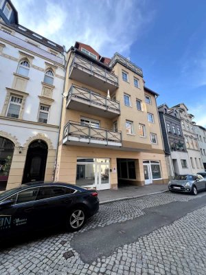 Gepflegte 2 Zimmer Wohnung mit 2 Balkonen