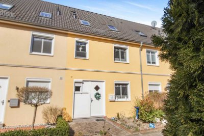 Bremen-Arsten: Familienfreundliches Reihenmittelhaus mit Gartenparadies