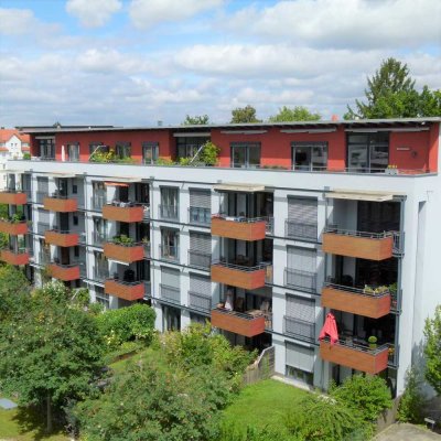 Zentrale Traumwohnung mit vielen Extras in moderner Wohnanlage