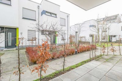 Moderne 2-Zi.-Wohnung mit Terrasse, EBK und Gäste-WC!