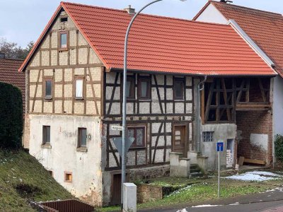 Entkerntes Einfamilienhaus in Brachttal OT
