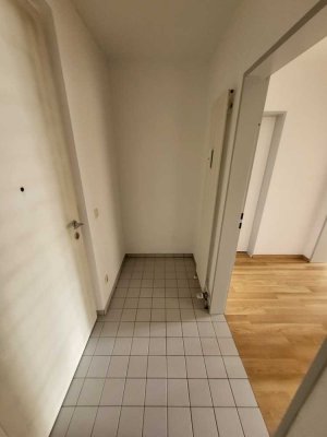 Helle 2-Zimmer Loft-Wohnung im 2. OG mit Balkon in Ingolstadt-Nordwest