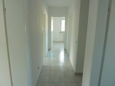 Geschmackvolle, gepflegte 3-Zimmer-Wohnung mit Balkon in Niederkassel
